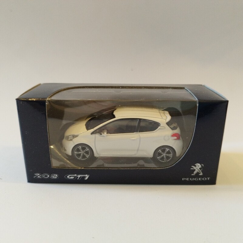 Peugeot 208 2013 GTI blanche Peugeot 208 2013 GTI blanche