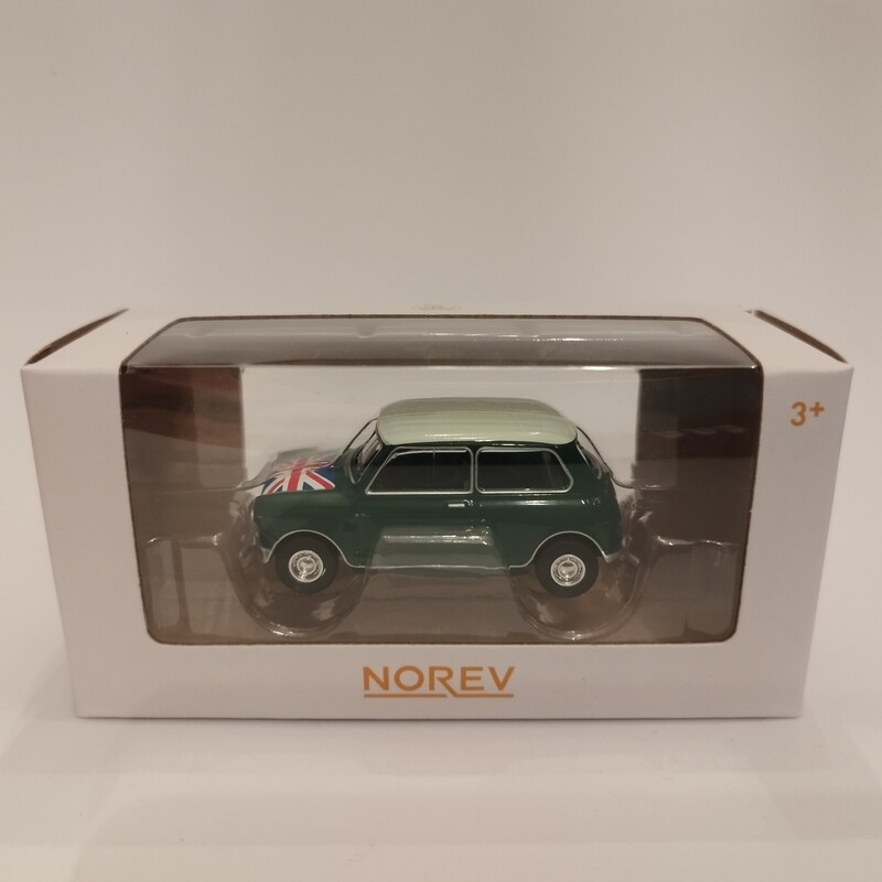 MINI Austin Verte capot drapeau anglais PO 2023/071 310524