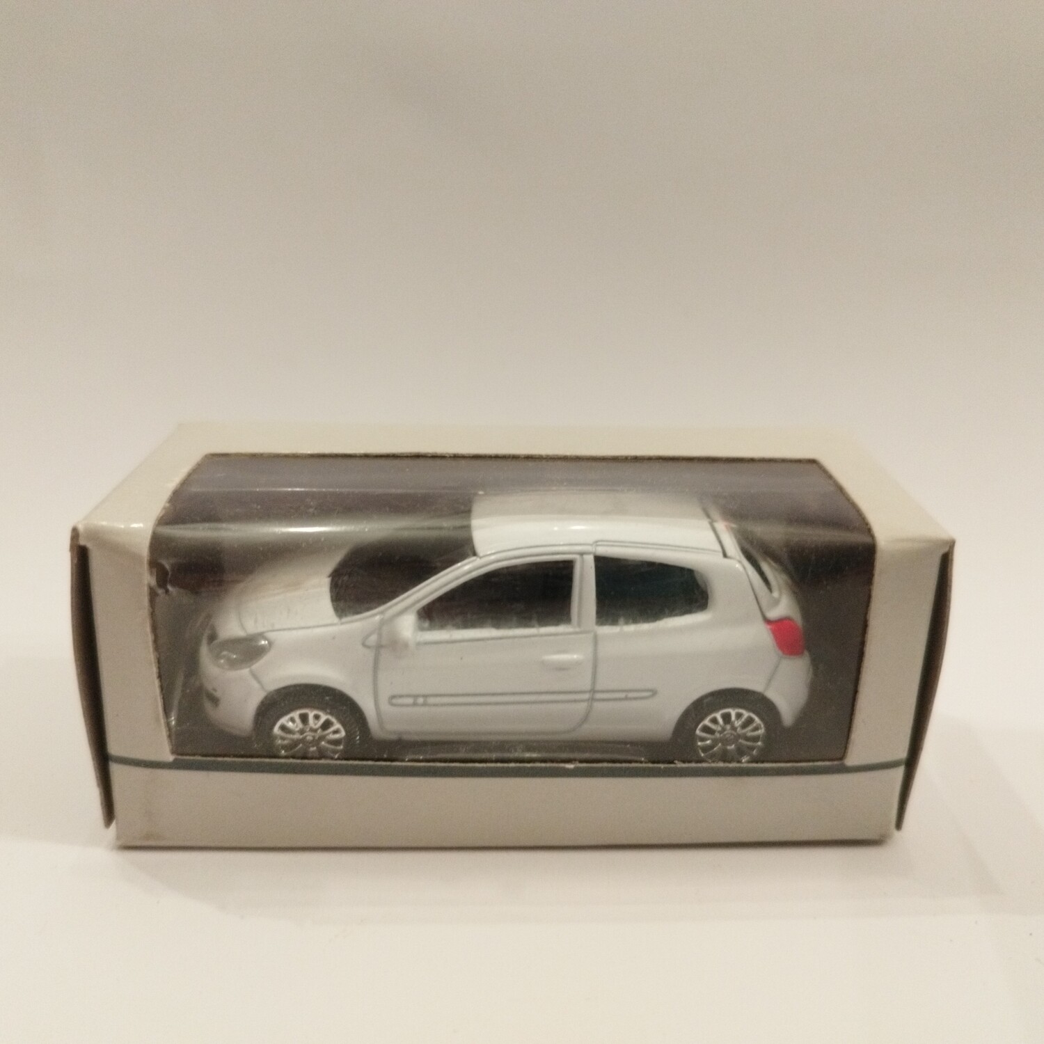 Renault Clio 3 blanche
