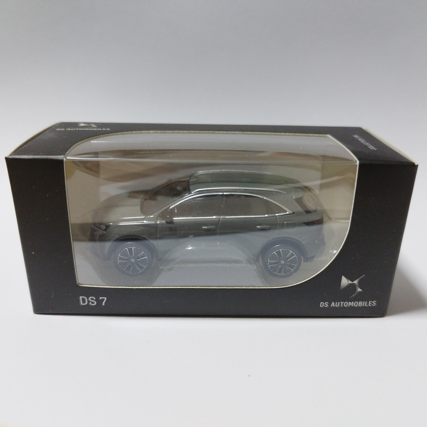 DS DS7 2022 gris