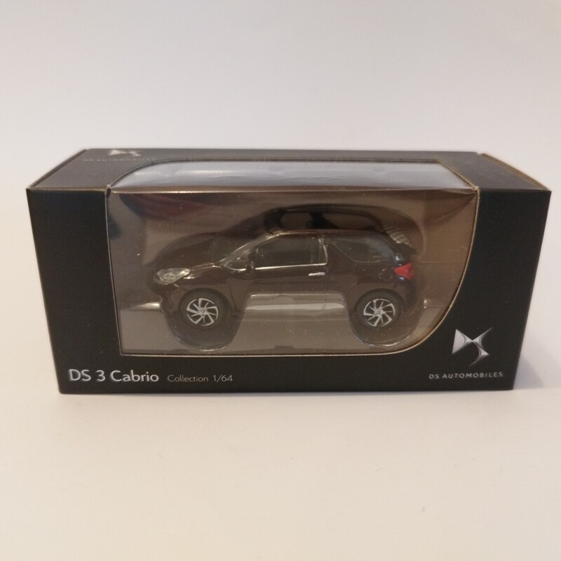 DS DS3 2016 cabrio violette 