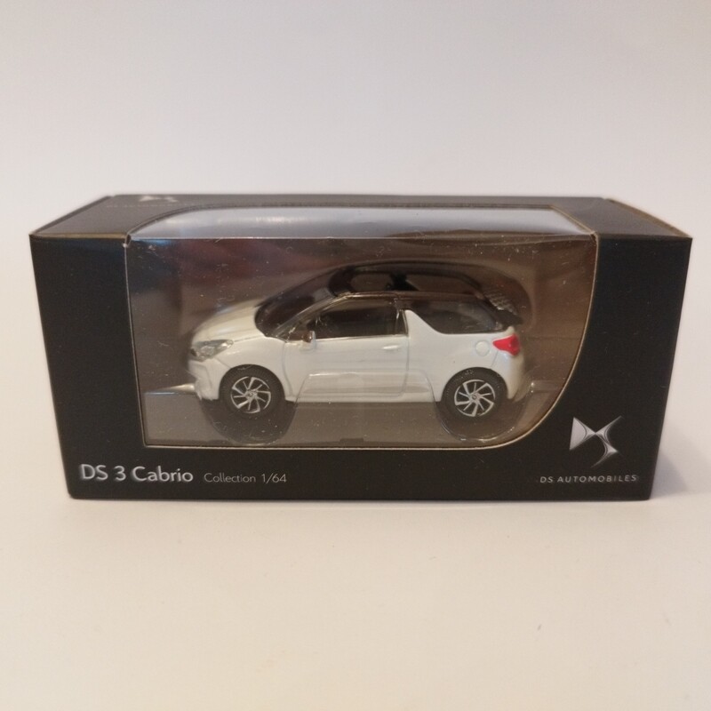 DS DS3 2016 cabrio blanche