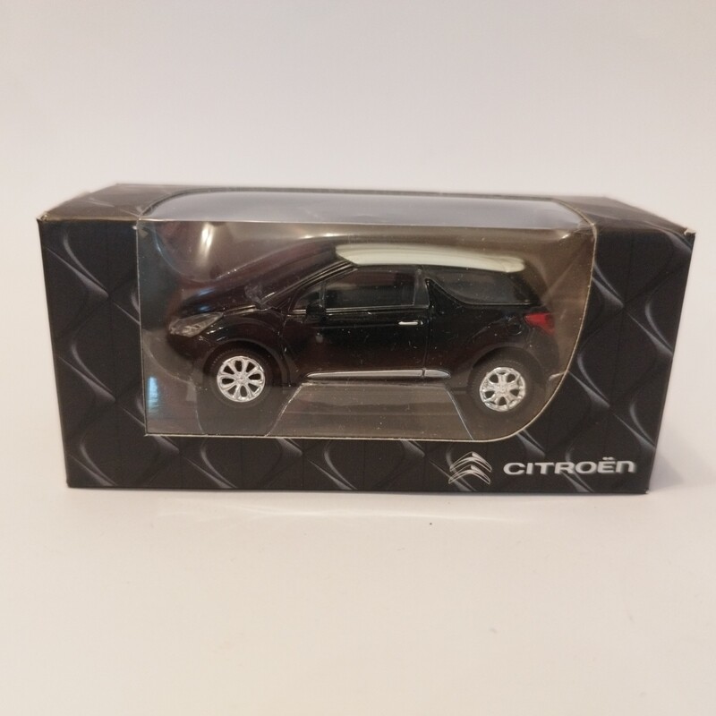 DS DS3 2009 noir toit blanc