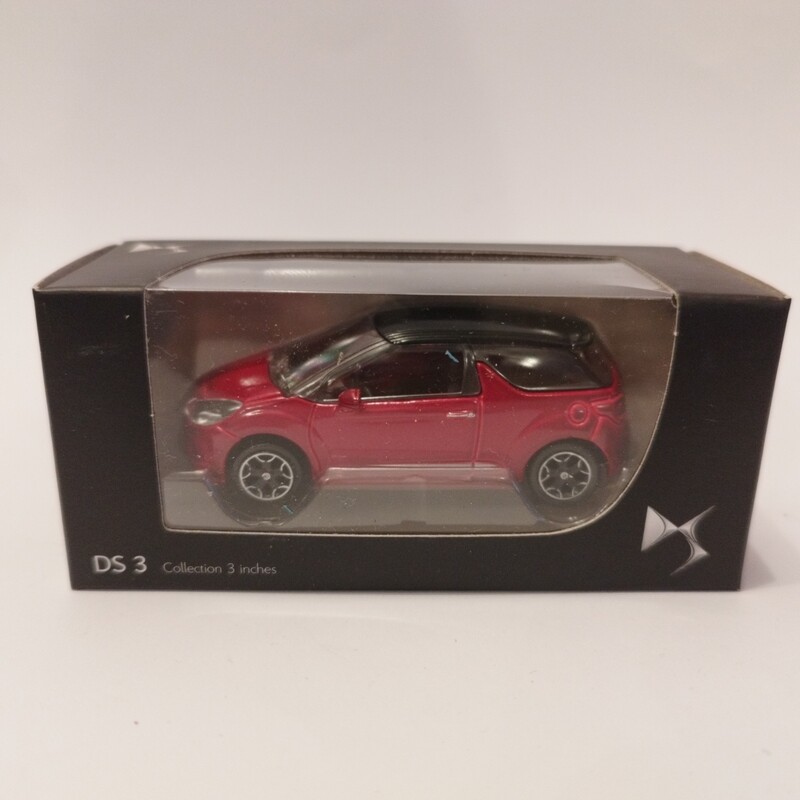 DS DS3 2014 rouge toit noir