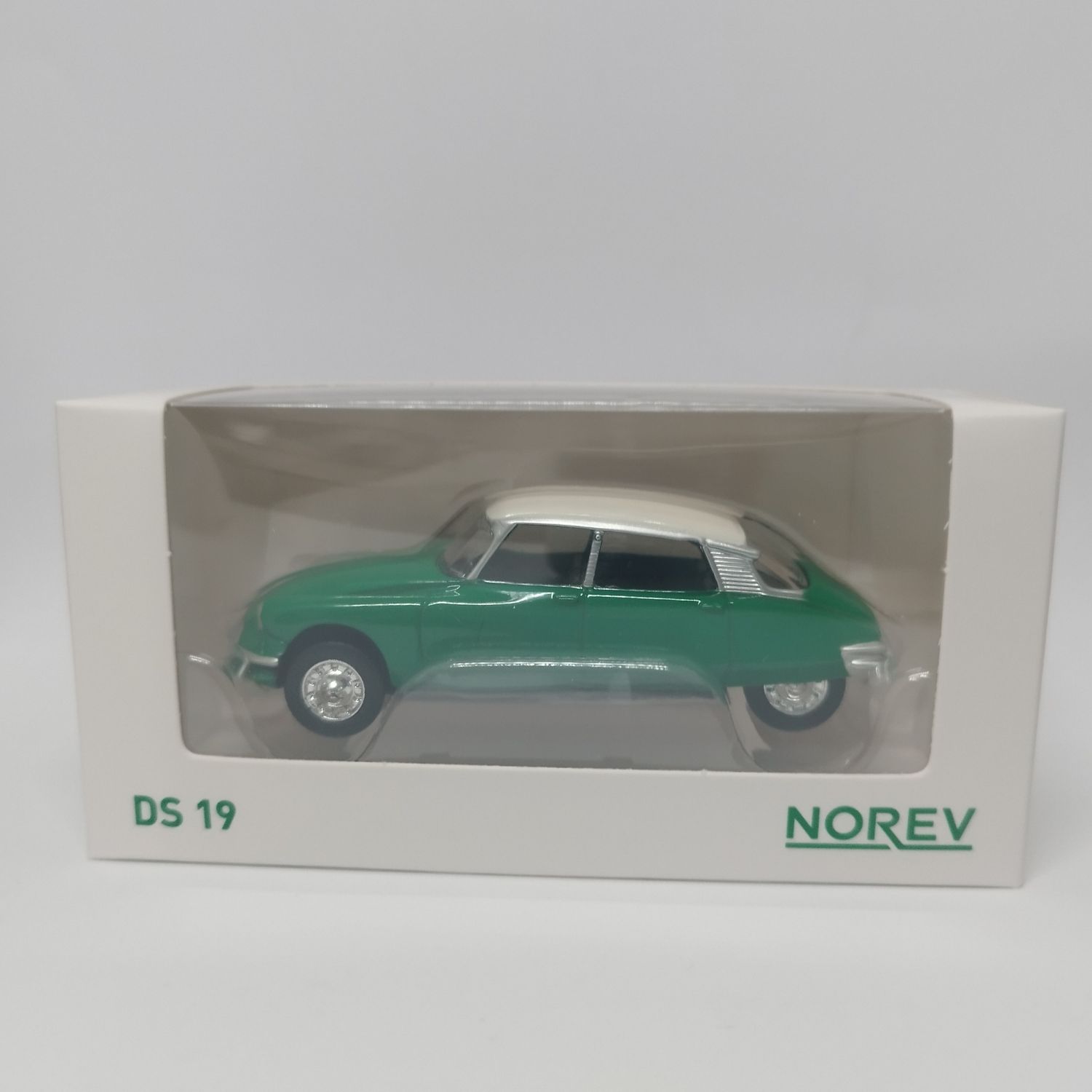 Citroen DS19 Verte PO 2024/017 310528