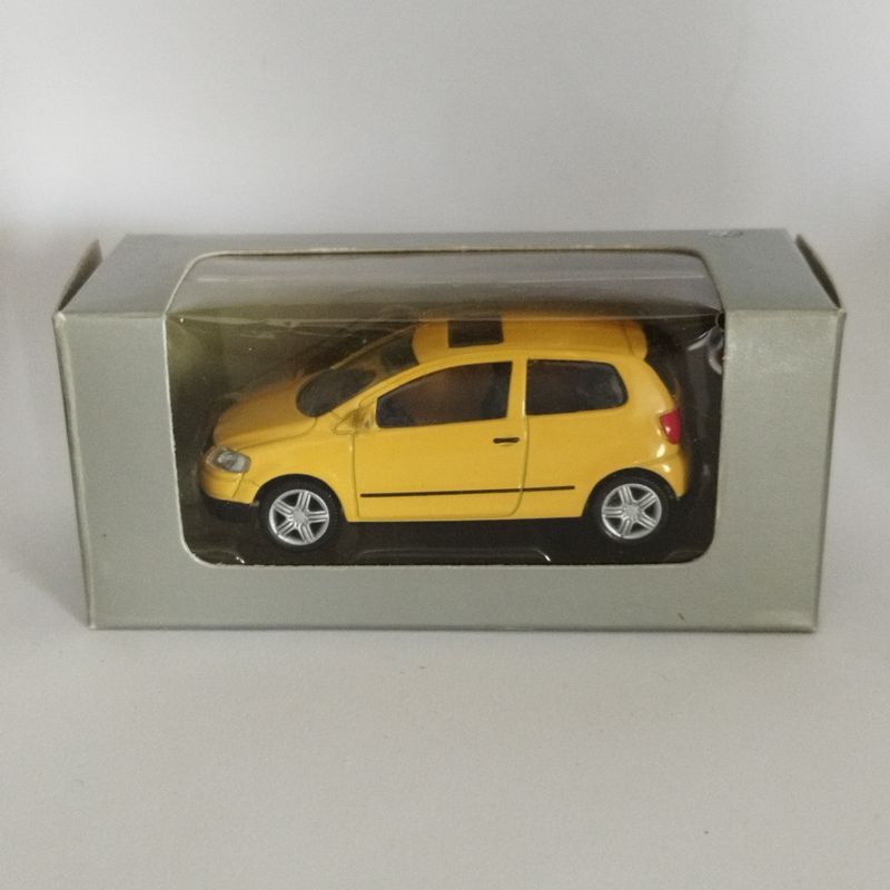 Volkswagen Fox jaune