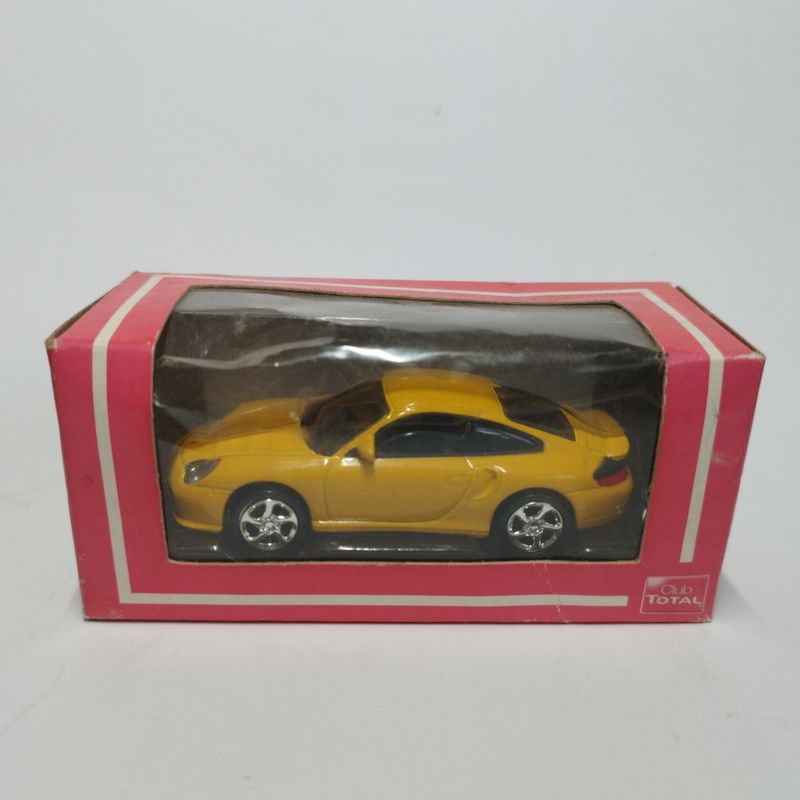 Porsche 996 Turbo Jaune (Club total)