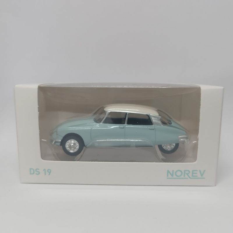 Citroen DS19 Bleu PO 2024/015 319351