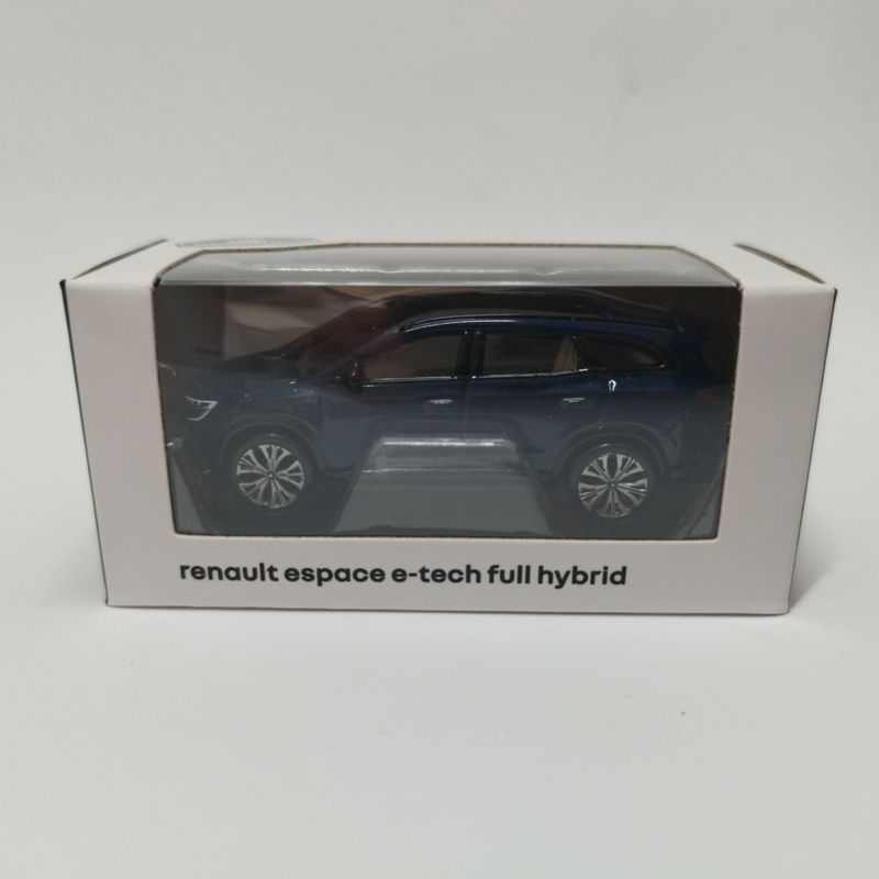 Renault Espace 2023 E-Tech Bleu Nocturne 