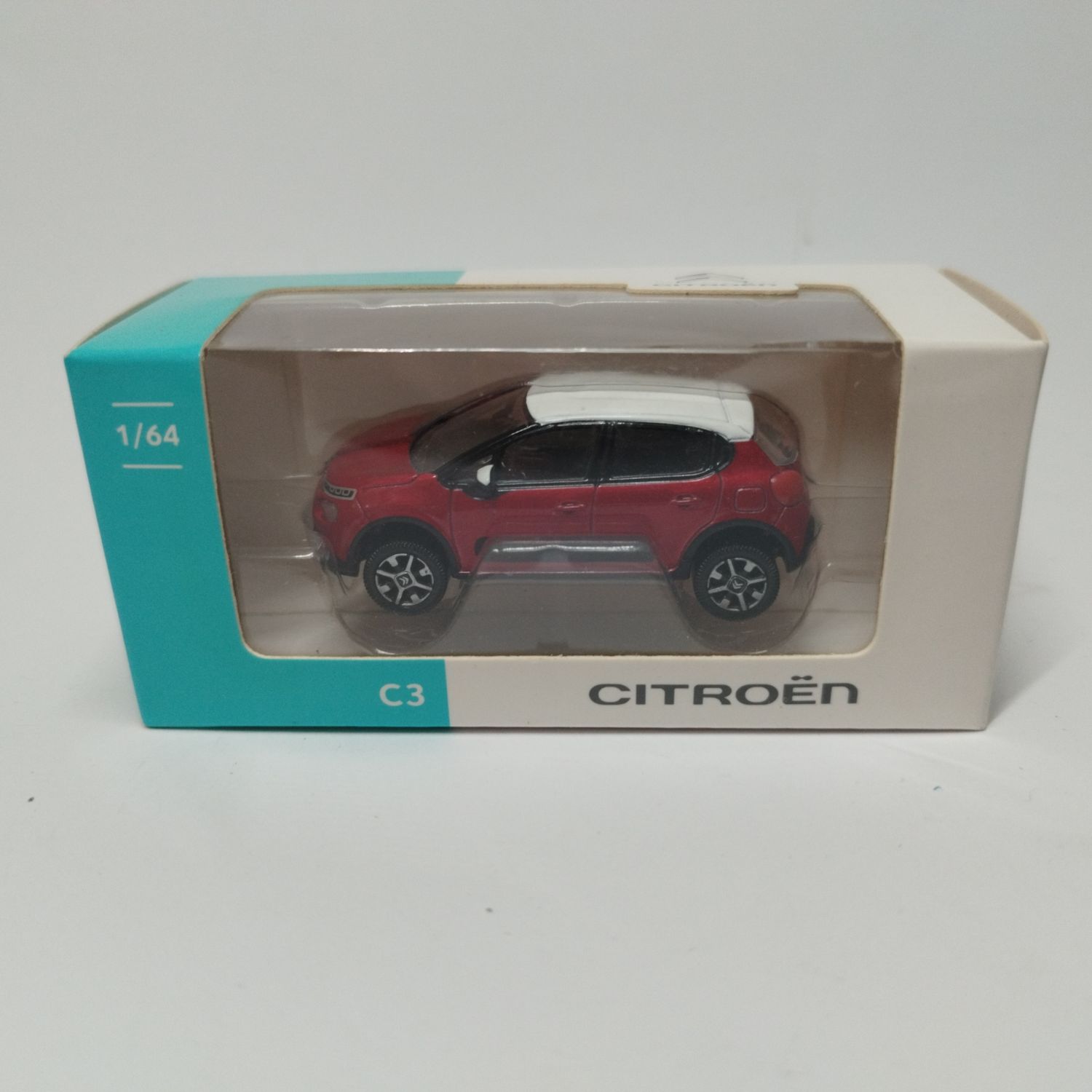 Citroen C3 2016 rouge toit blanc (nouvelle boite)
