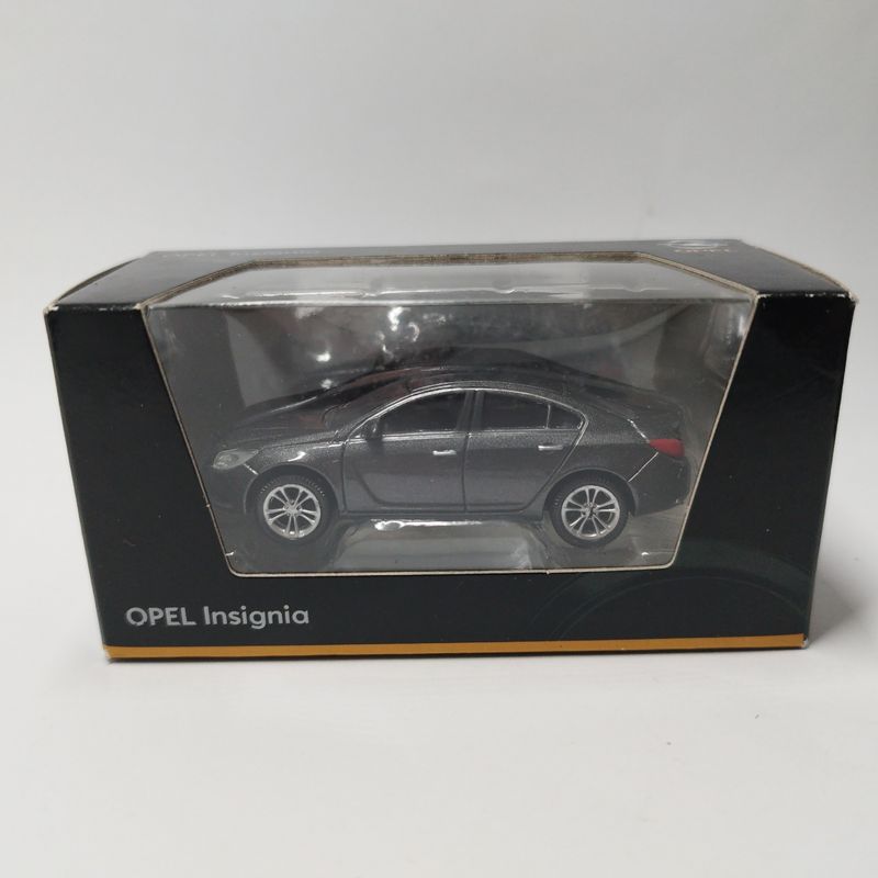 Opel Insignia Marron