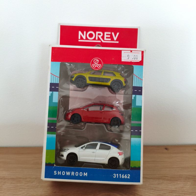 Pack Showroom