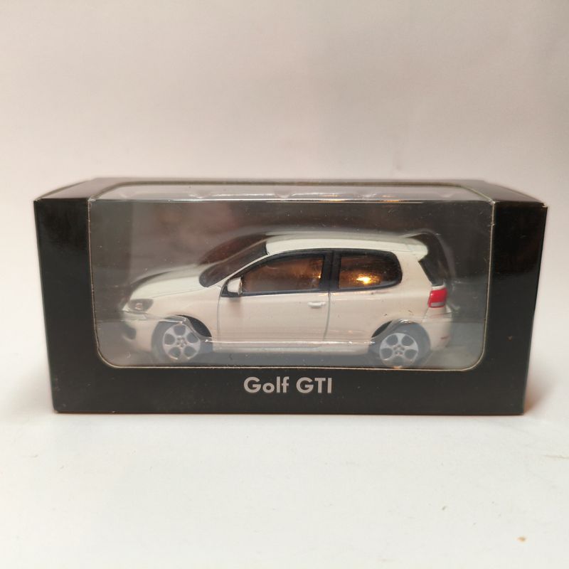 Volkswagen Golf 6 GTI Blanche