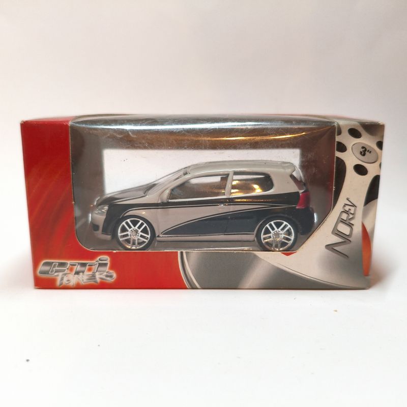 Volkswagen Golf 5 GTI Gris (Gti Tuners)