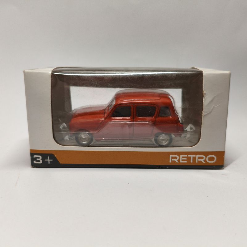 Renault 4L Orange