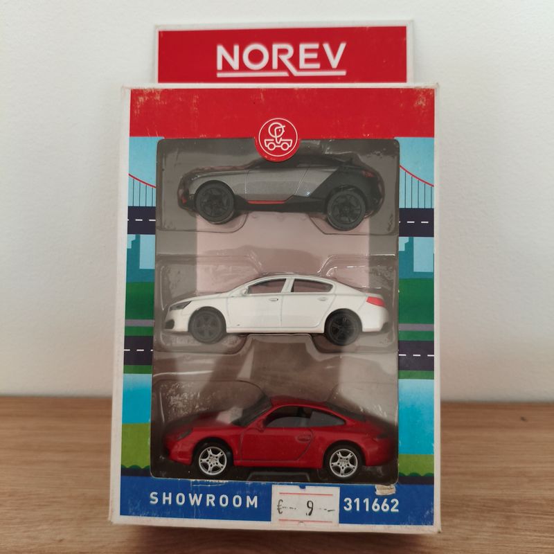 Pack Showroom