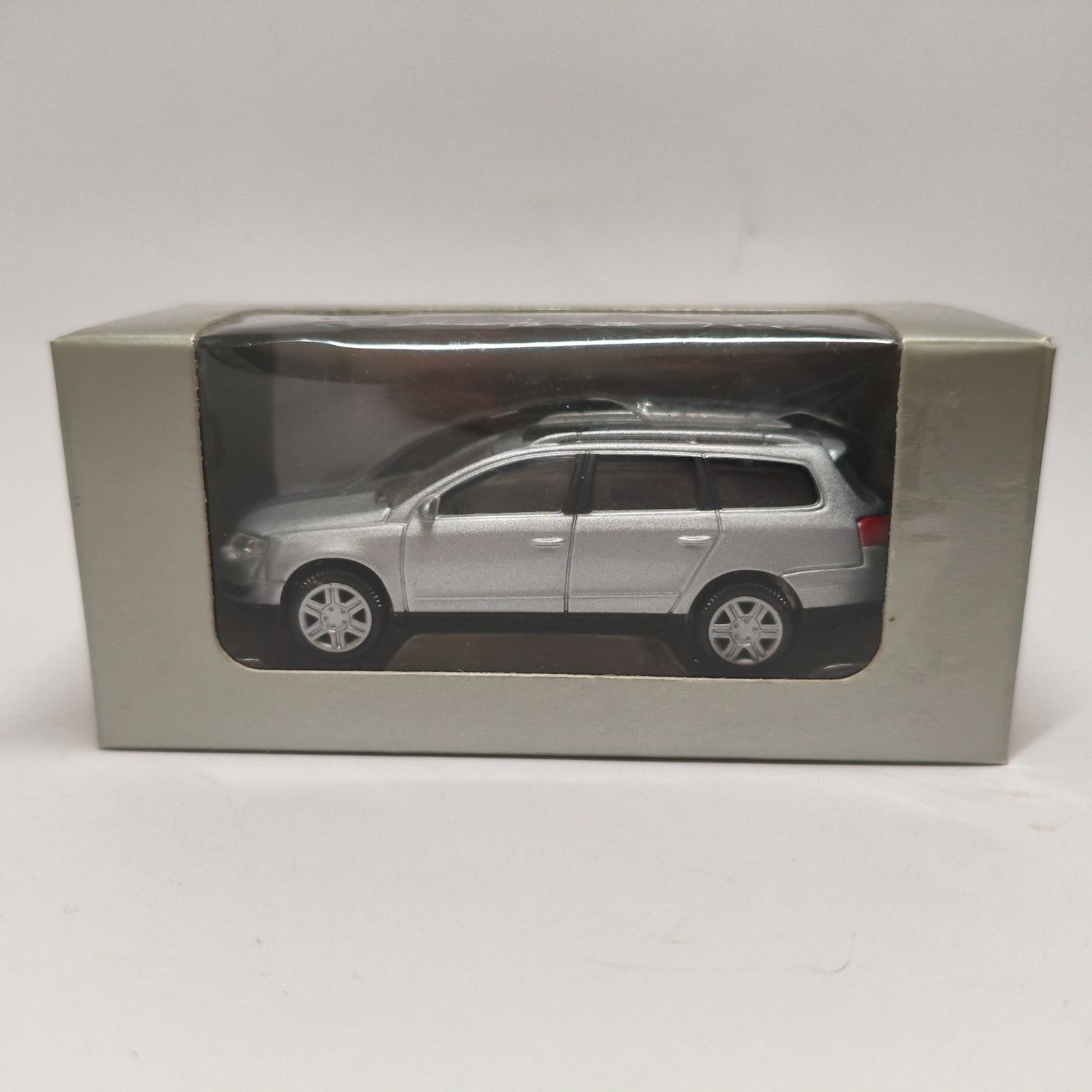 Volkswagen Passat SW Grise