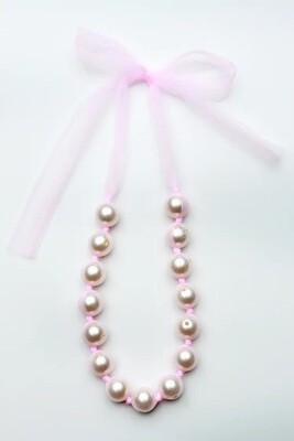 Sparkle Sisters Mesh Pearl Necklace Pink