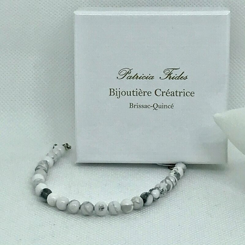 Bracelet des secrets  howlite