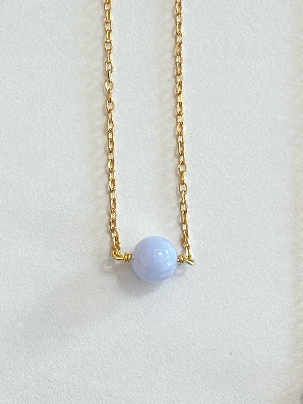 Collier des secrets &  calcédoine bleue plaqué or