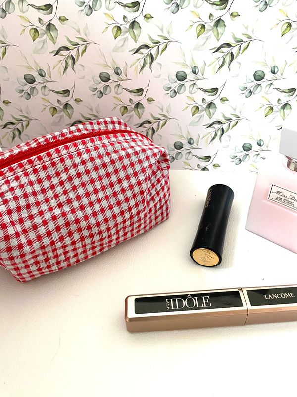 Trousse vichy rouge