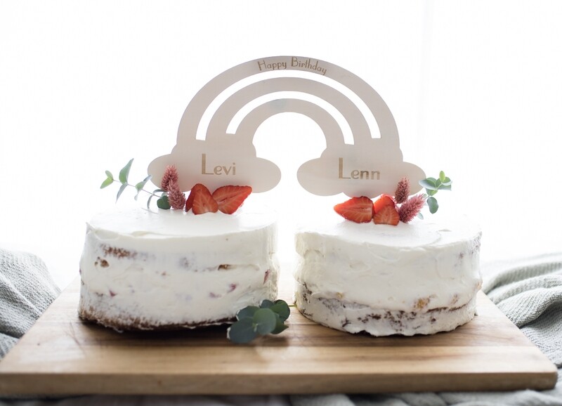 Personalisierter Regenbogen Caketopper - Happy Birthday oder Unsere Taufe mit 2 Wunschnamen aus Holz, Zwillinge