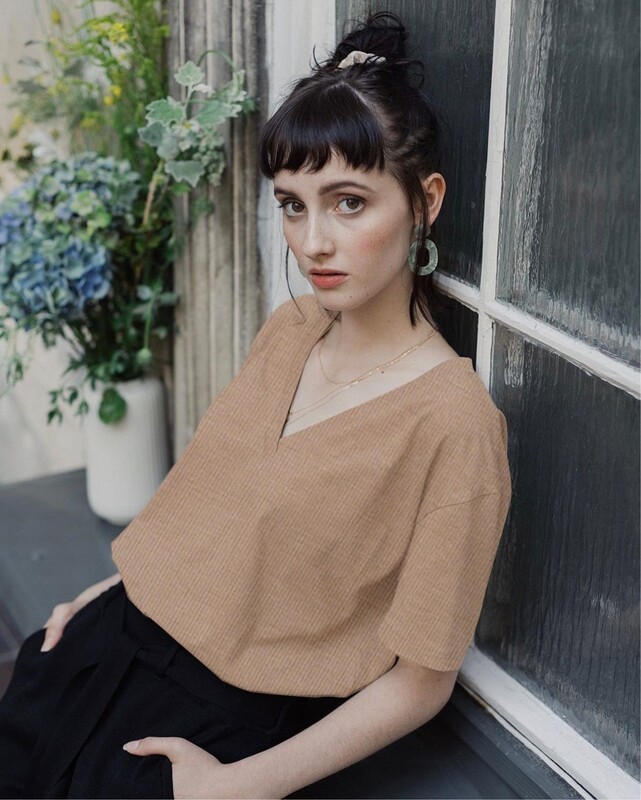 Soybean V-neck Sleeves
