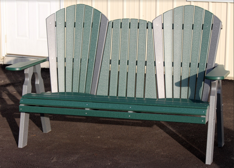 5&#39; Classic Loveseat
