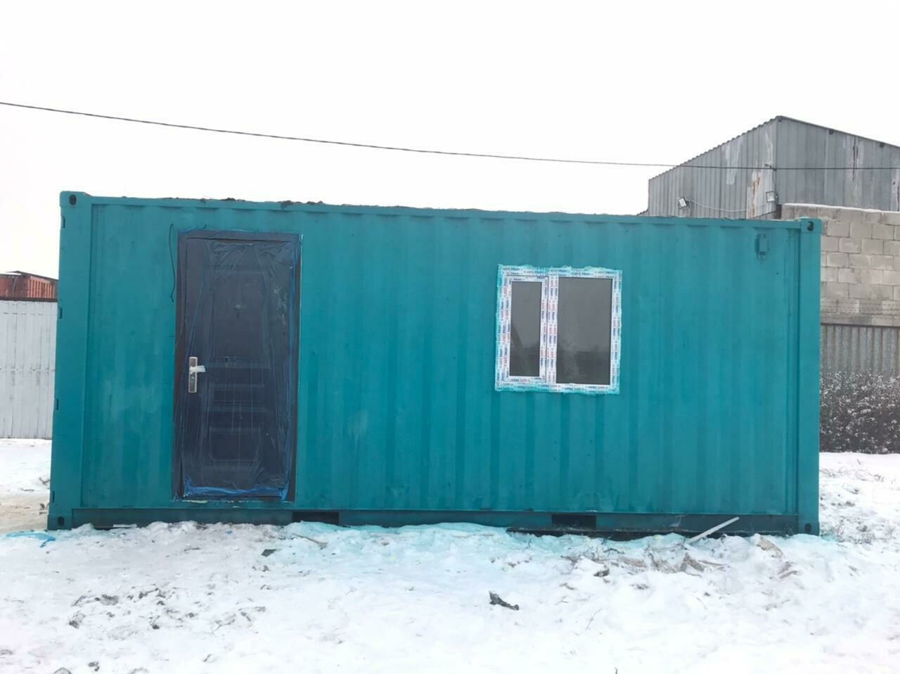 Душевая для рабочих на базе 20 футового контейнера