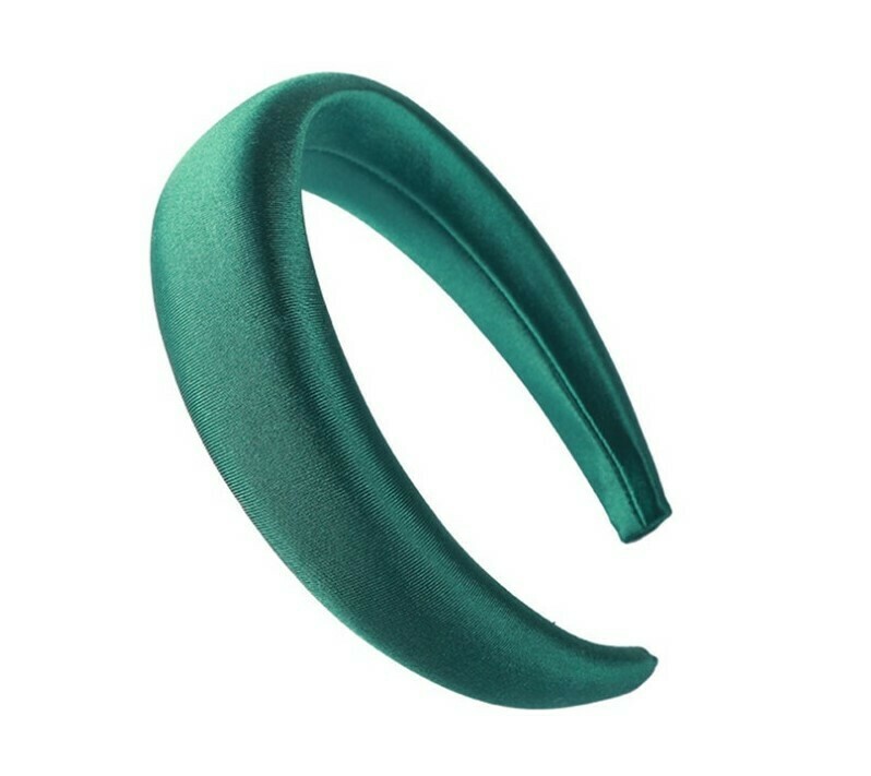 Glossy satin padded headband Glossy satin padded headband