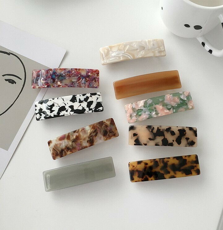 Resin hair barrette in assorted colours Resin hair barrette in assorted colours