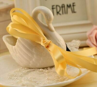 Multi-layered satin ribbon bow hair tie Multi-layered satin ribbon bow hair tie