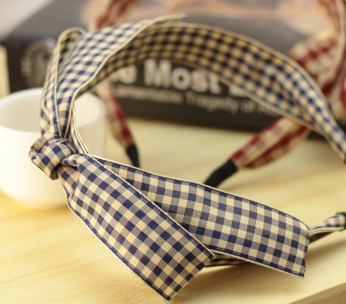 Elegant checkers headband with bow Elegant checkers headband with bow