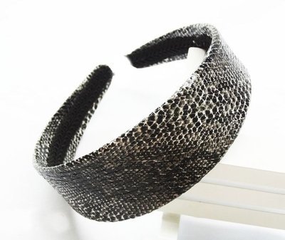 Snake skin design wide headband Snake skin design wide headband