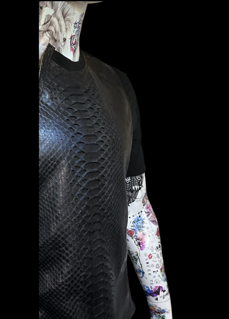 PYTHON TEE SHIRT 