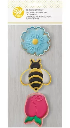 2308-0-0293 WILTON Juego Cortadores Flores Y Abeja 3 Piezas.