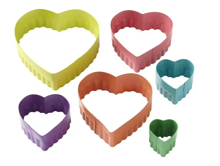 WILTON 417-1651 Cortadores Corazones Colores 6 Piezas.