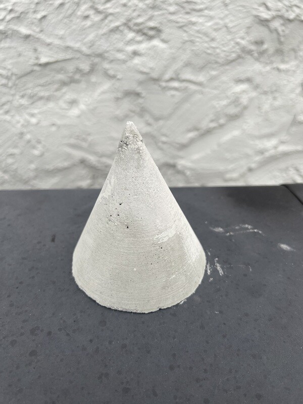 Paramagnetic Cones