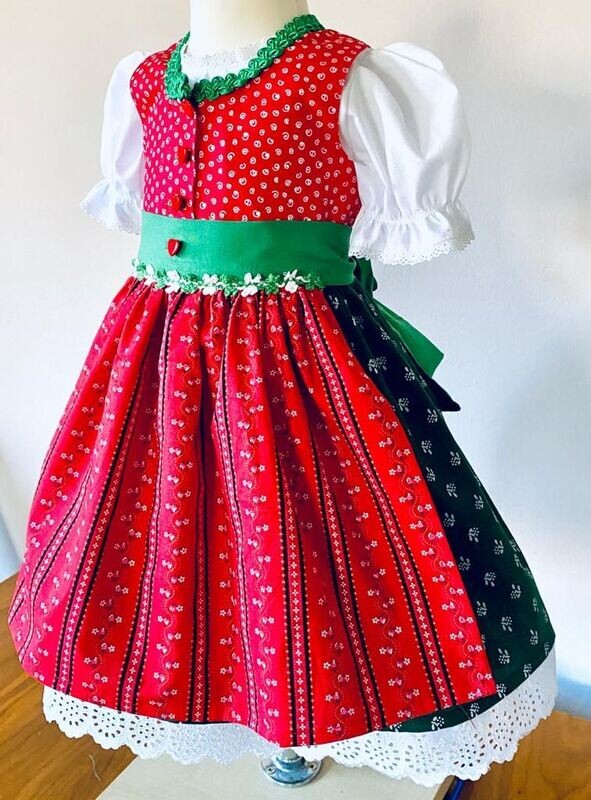 Dirndl "Rotkäppchen"