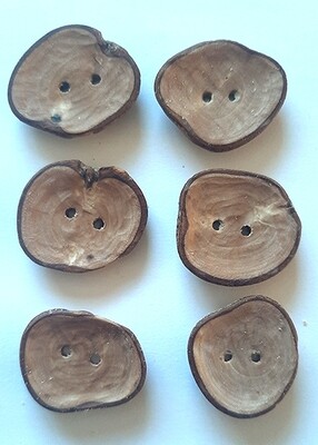 Botones de madera