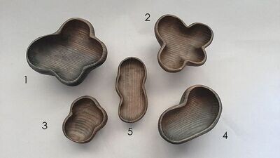 Cuencos de madera de fresno ebonizada Lobulados