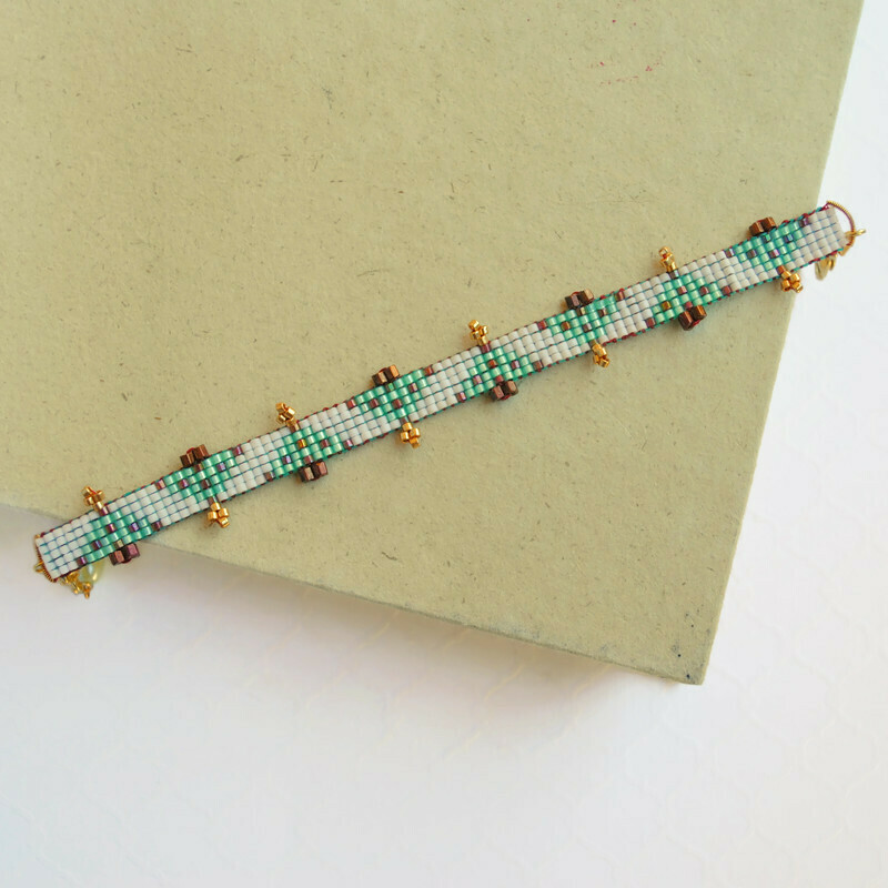 Muted Loomed Skinny Christmas Tree Bracelet