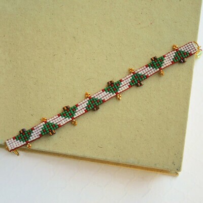 Loomed Skinny Christmas Tree Bracelet