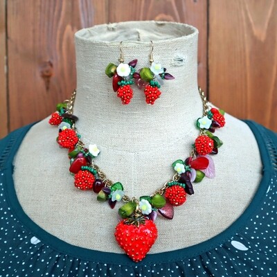 Strawberry Kiwi Matching Necklace/Bracelet/Earring Set