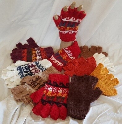 Alpaca Open-Finger-Tip Gloves - hand knitted in Peru. Super soft and hard wearing. Alpaca Open-Finger-Tip Gloves - hand knitted in Peru. Super soft and hard wearing.