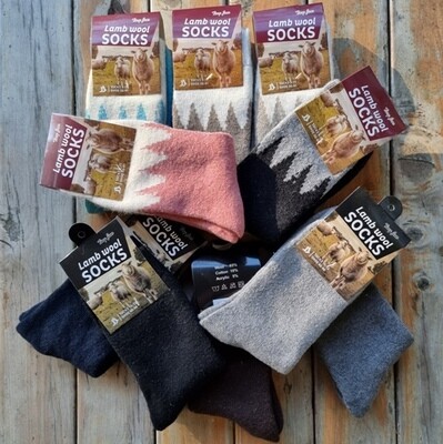 SOCKS - NATURAL FIBRES LAMBS WOOL & COTTON (90%) - Soft comfy & warm (sizing mens 9-11 or 10-13) Special price 3 Pairs for $9.99 (that's only $3.33/pair)