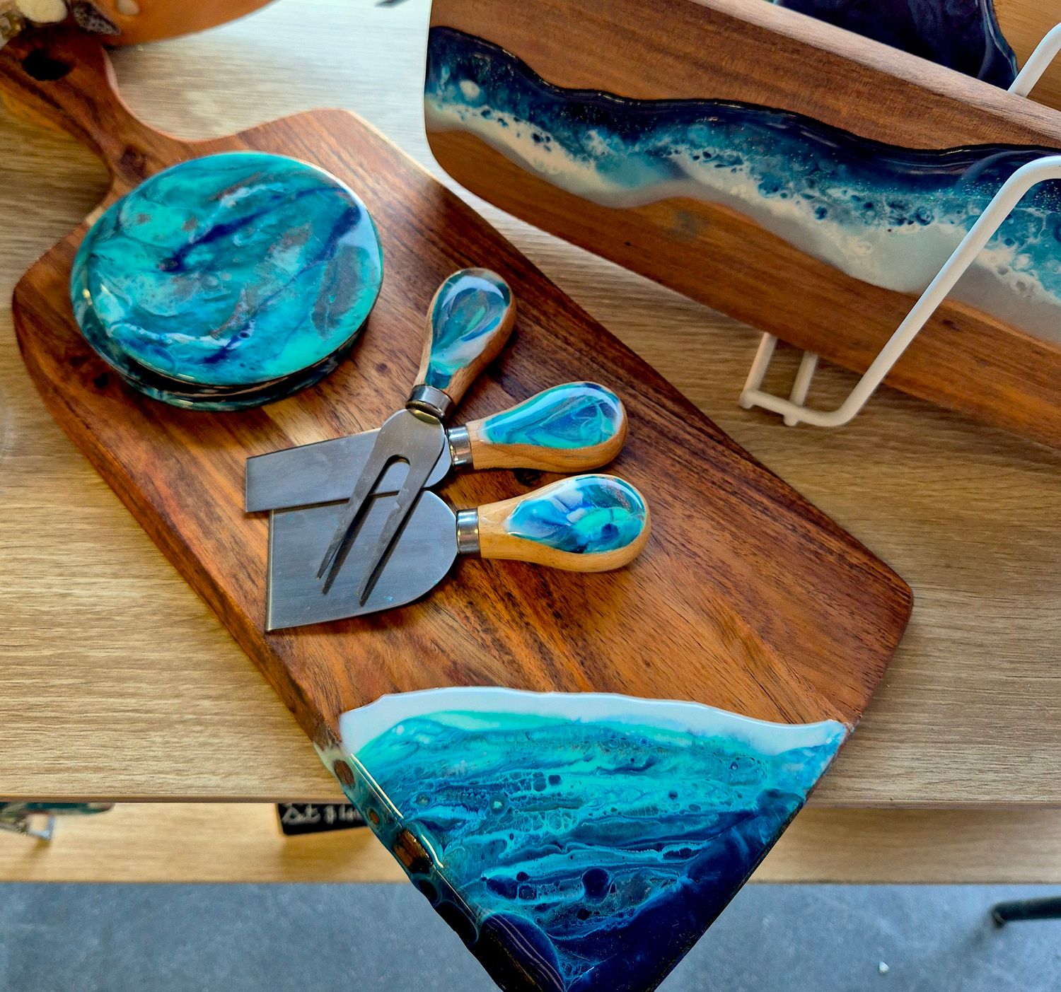 3-Piece Set Resin Pouring Workshop - Wednesday 15th October, 6-8.30pm