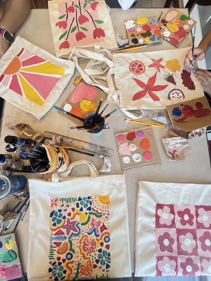 Hand Painted Tote Bags - Friday 20th Nov, 6-8pm
