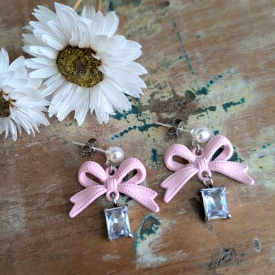 PINK BOW &amp; ZIRCON CRYSTAL | Stud top earrings