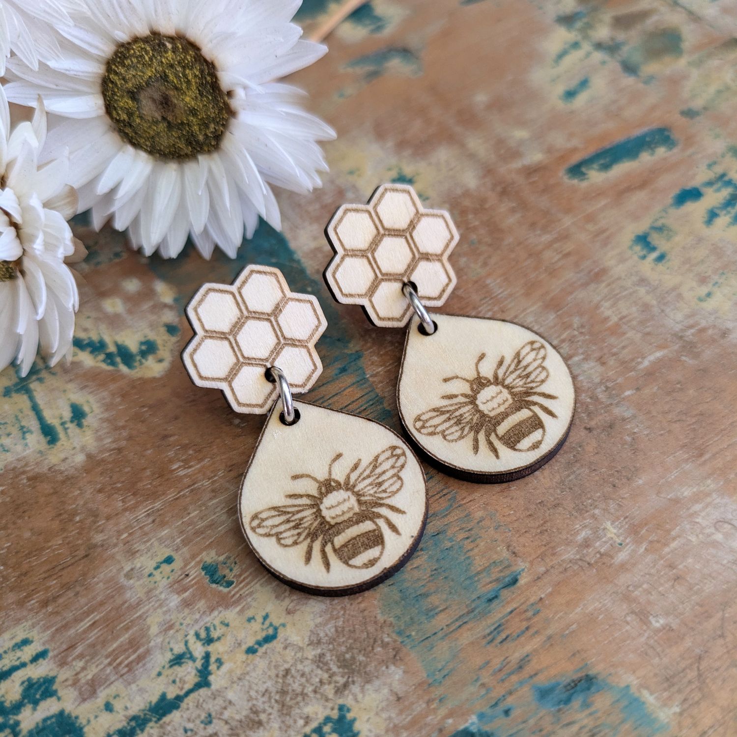 WOODEN PLAIN EARRINGS | Dangles